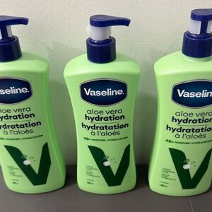 Pack of 3 Vaseline Lotion Aloe Vera Hydration